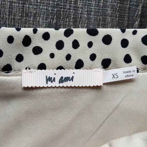 🍁Mi Ami flirty flutter polka dot Mini Skirt 🍁 - Picture 2 of 4